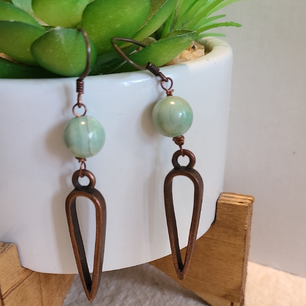 Unknown‎ Brand Elegant Green and Copper Dangle Earrings Pre-Owned Ladies Fashion